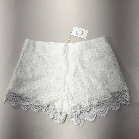 RAGA Pants - Raga Eggshell White Floral Lace Crochet Trim Shorts Women's Large  RUNS SMALLNWT